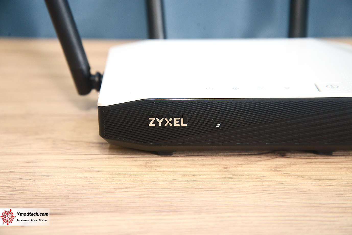 dsc 2456 ZYXEL AC1200 MU MIMO Dual Band Wireless Gigabit Router (NBG6615) Review
