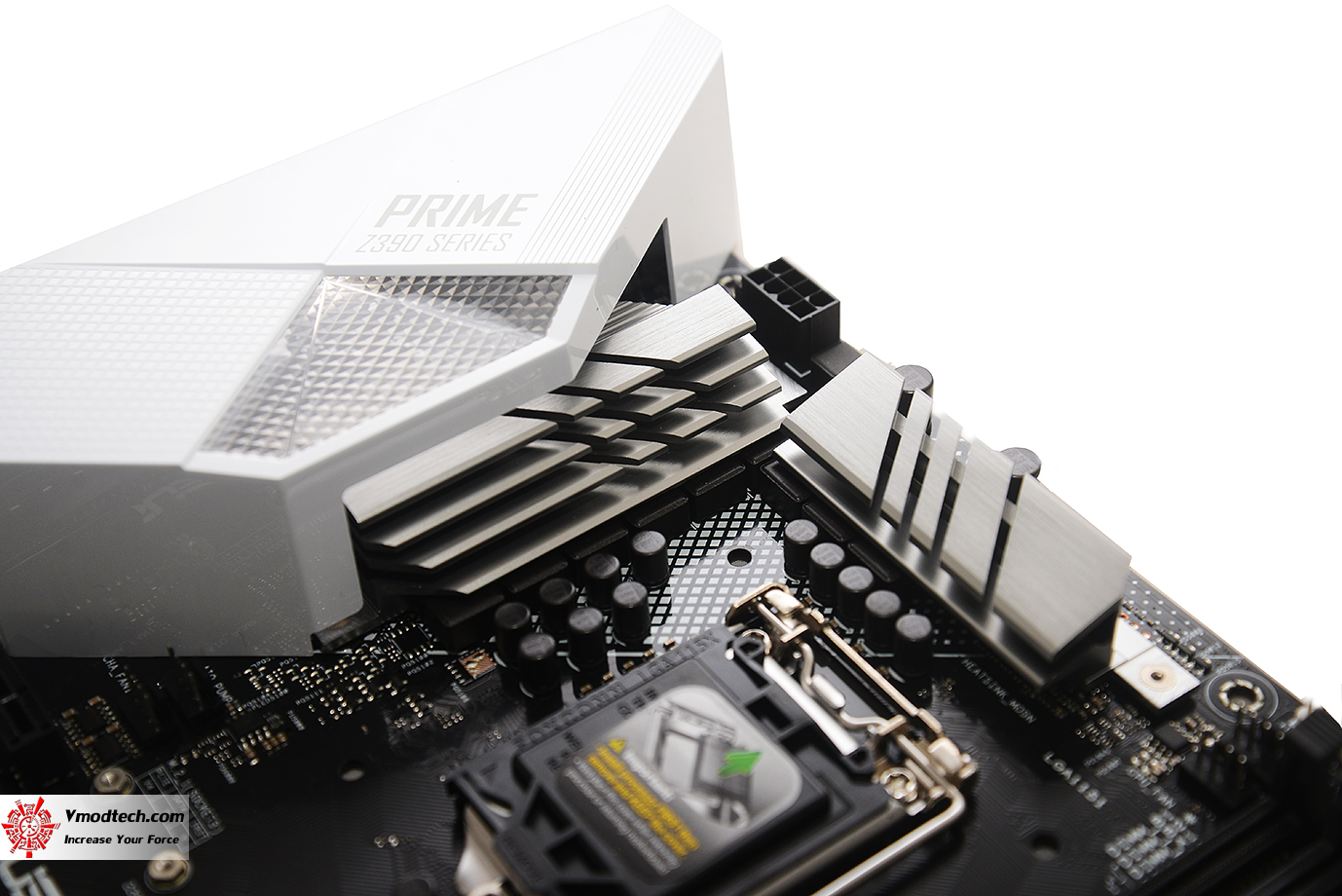 dsc 2126 ASUS PRIME Z390 A REVIEW