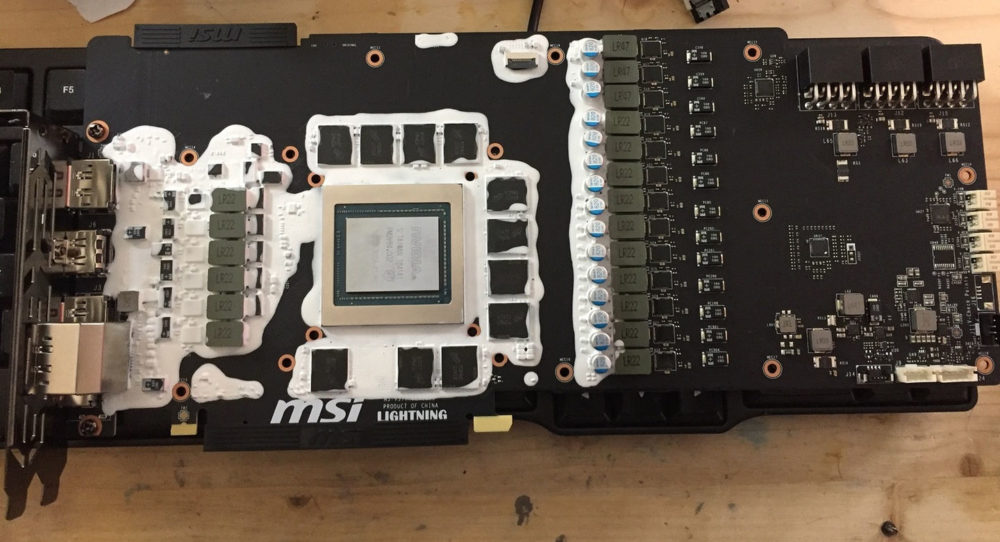 msi rtx2080ti lightning pcb 1000x542 เผยภาพ PCB การ์ดจอ MSI GeForce RTX 2080 Ti Lightning Z ที่แรงแบบโอเวอร์คล๊อกสูงถึง 2450Mhz กันเลยทีเดียว