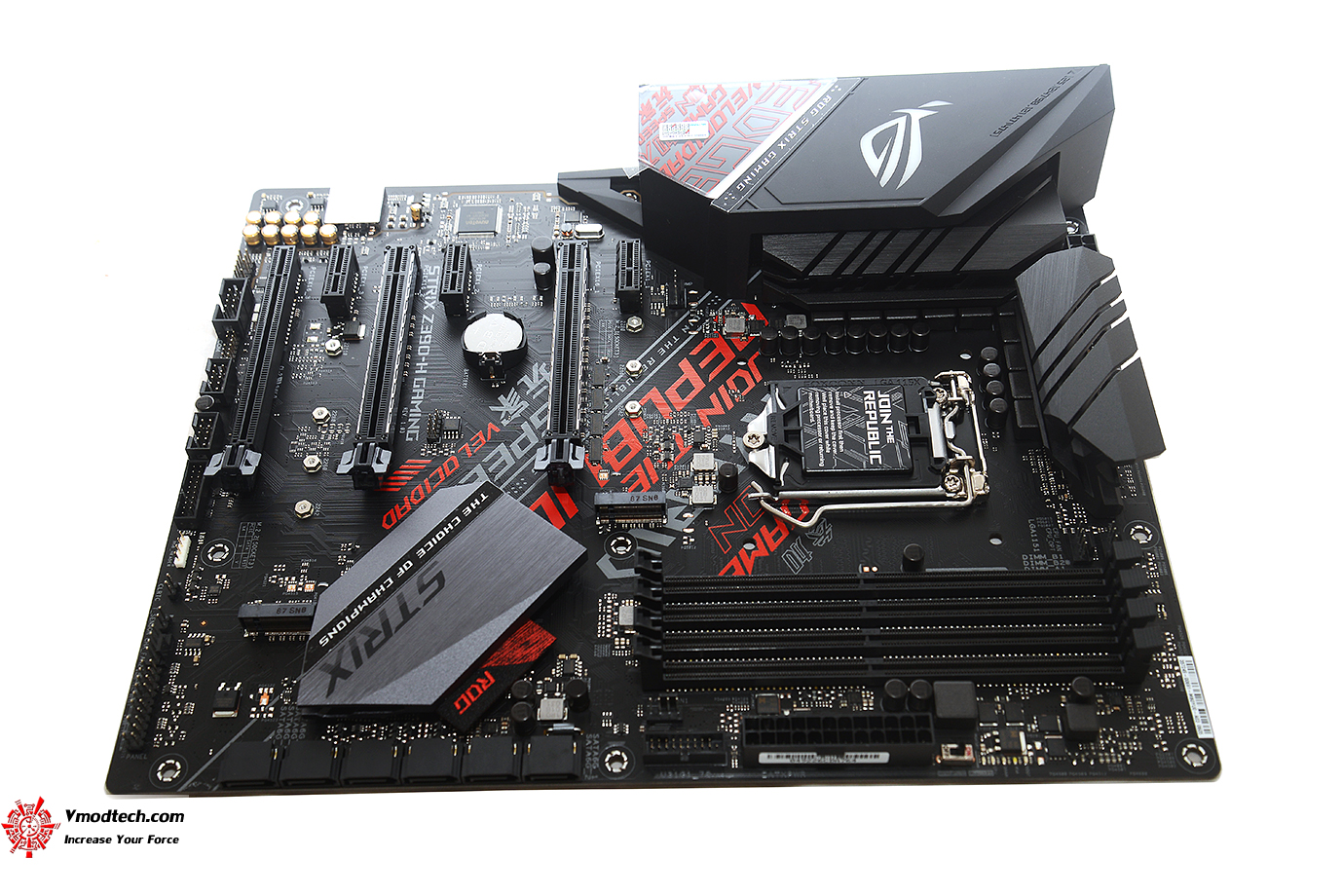 dsc 3744 ASUS ROG STRIX Z390 H GAMING REVIEW