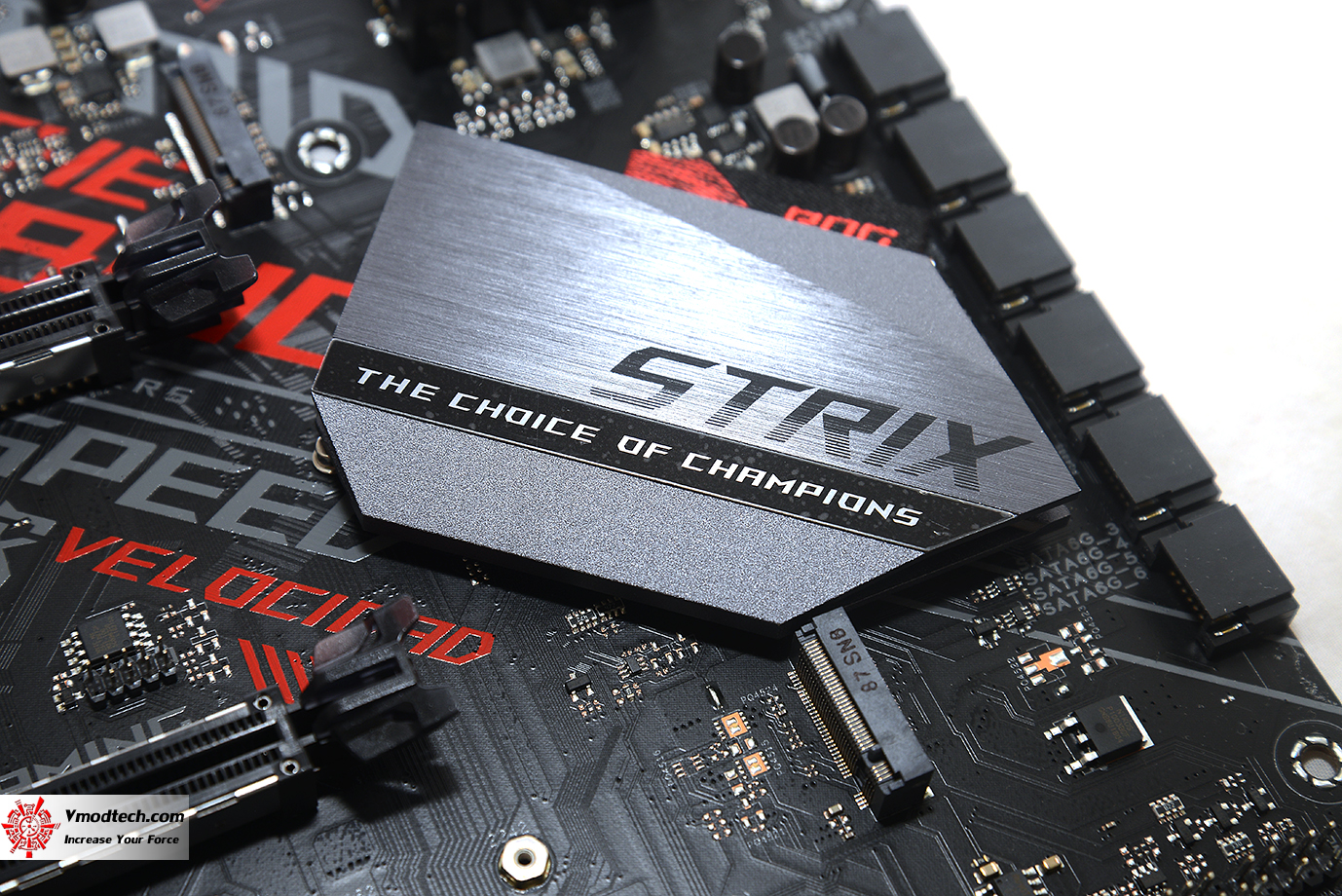 dsc 3799 ASUS ROG STRIX Z390 H GAMING REVIEW