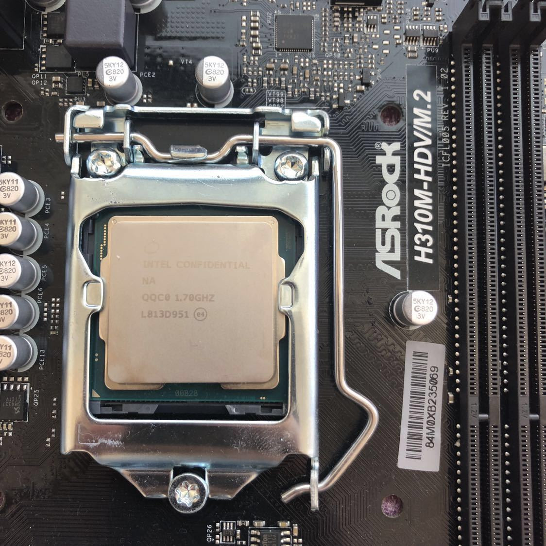 kmmhshkarcwzjbt6 คาด Intel พร้อมเปิดตัวซีพียูรุ่นใหม่กินไฟต่ำ Intel Core i9 9900T มีอัตราบริโภคไฟที่ 35W เน้นประหยัดพลังงานโดยเฉพาะ 