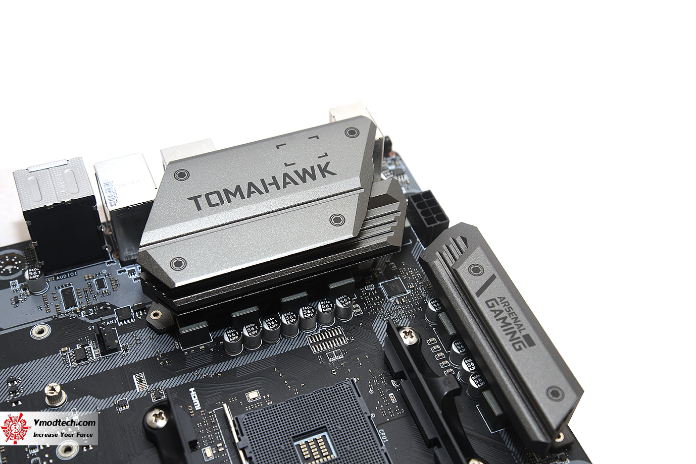 dsc 5722 MSI B450 TOMAHAWK REVIEW