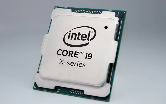 intel i9 9990xe 1 Intel เตรียมปล่อยซีพียู Core i9 9990XE มีจำนวนคอร์ 14/28 กับความเร็วสูงถึง 5Ghz ที่วิ่งเต็มทั้ง 14คอร์กันเลยทีเดียว