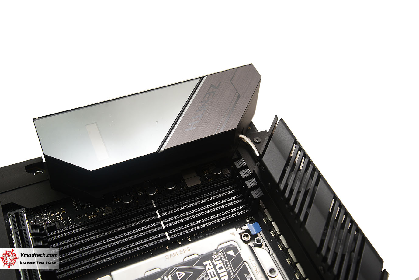dsc 0102 ASUS ROG Zenith Extreme Alpha Review