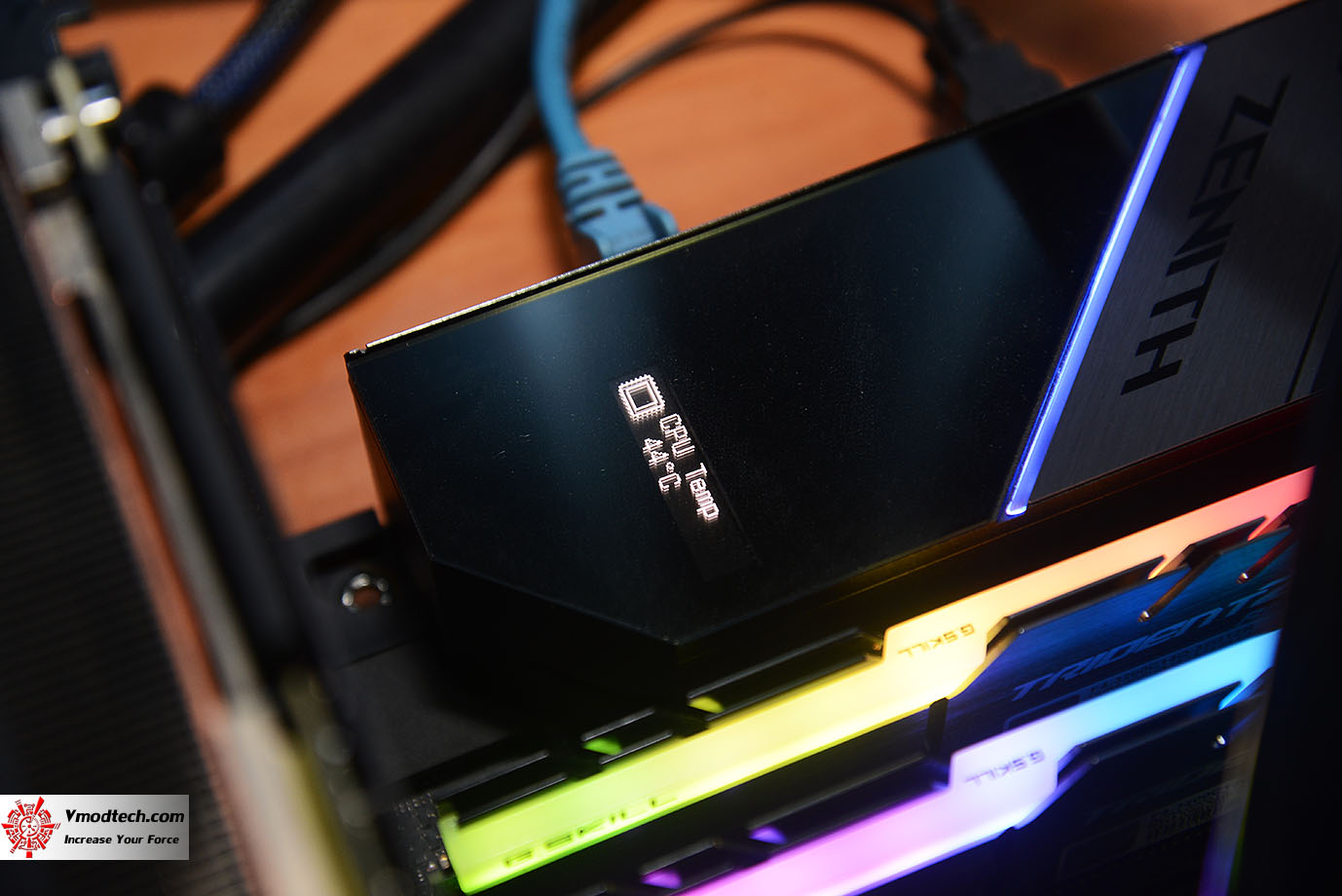 dsc 0256 ASUS ROG Zenith Extreme Alpha Review