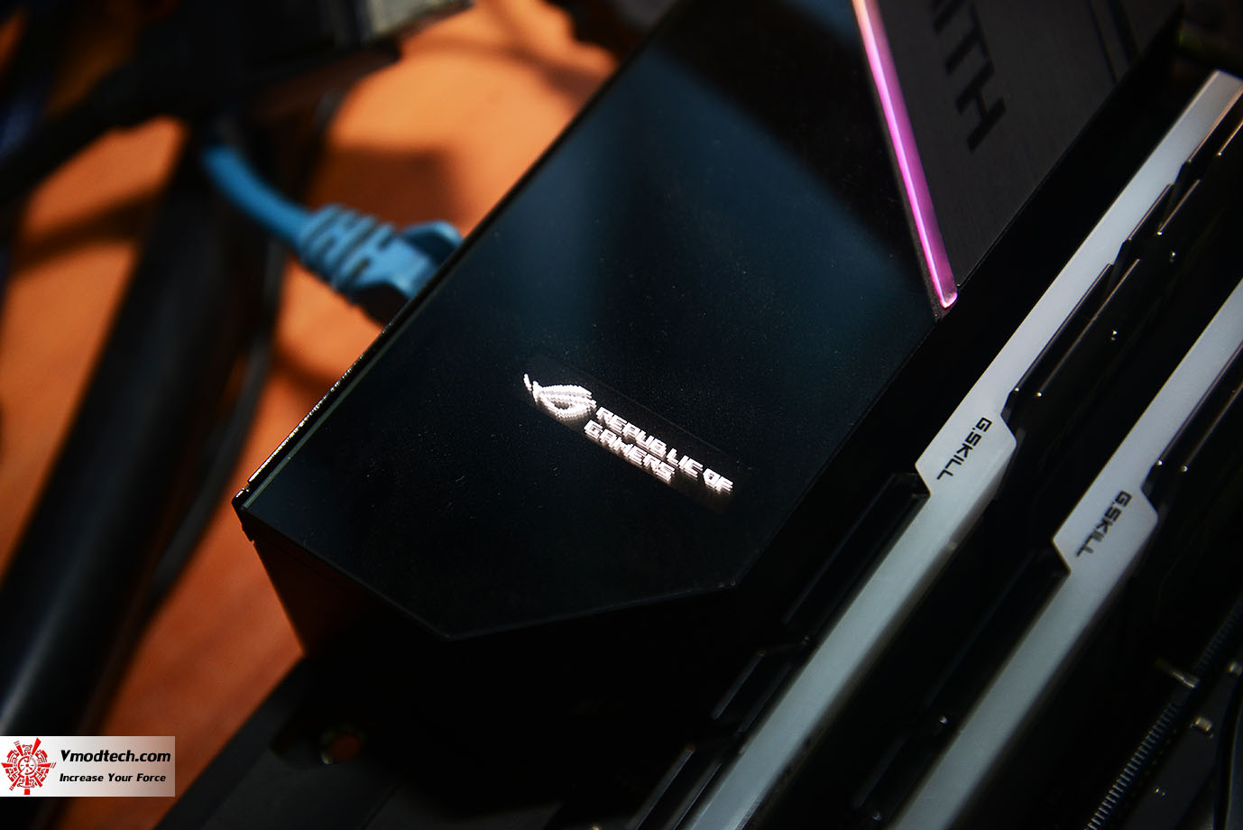 dsc 0331 ASUS ROG Zenith Extreme Alpha Review