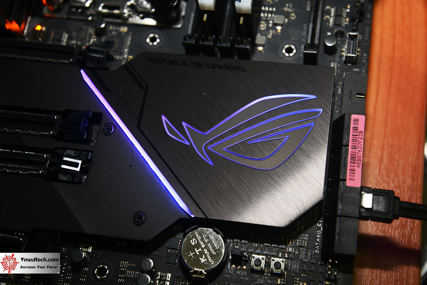 dsc 0337 ASUS ROG Zenith Extreme Alpha Review