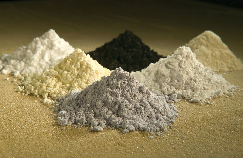 800px rareearthoxides ทำไมสหรัฐฯถึงถอยและท่านทราบหรือไม่? ประเทศไทยส่งออกแร่ Rare Earth เป็นอันดับ 5ของโลก มากถึง 1,600 MT เมตตริกตันเลยทีเดียว