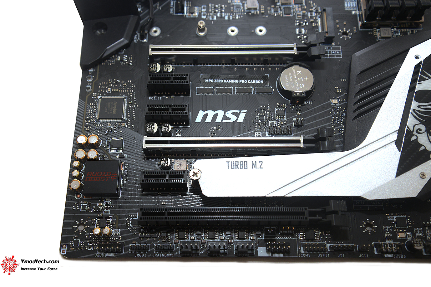 dsc 1095 MSI MPG Z390 GAMING PRO CARBON REVIEW