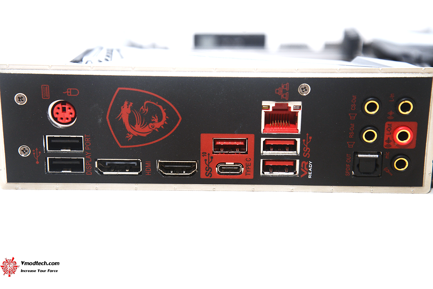 dsc 1119 MSI MPG Z390 GAMING PRO CARBON REVIEW