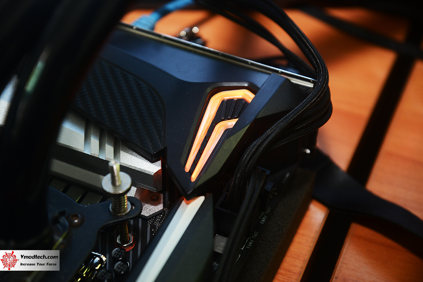 dsc 2775 MSI MPG Z390 GAMING PRO CARBON REVIEW