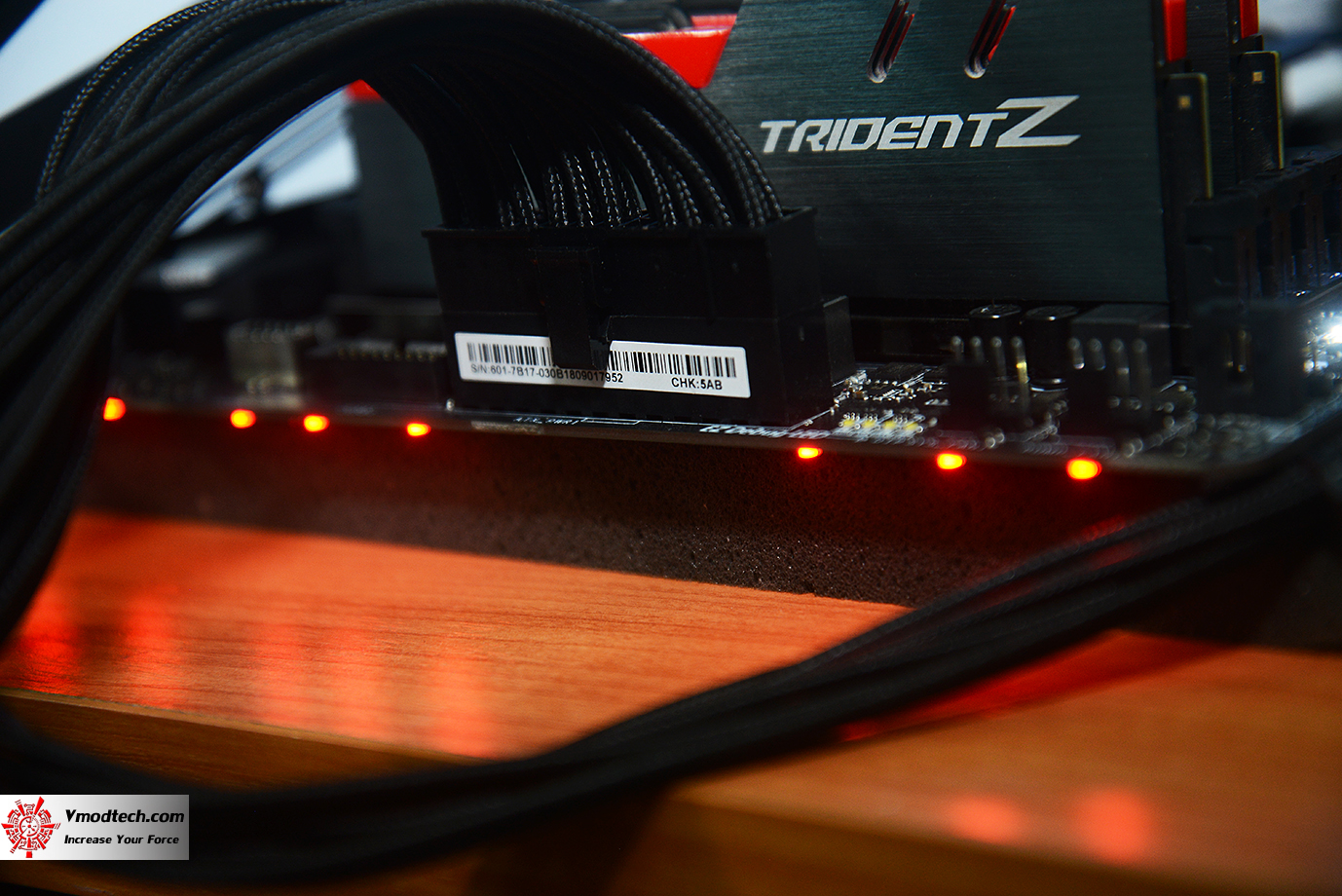 dsc 2792 MSI MPG Z390 GAMING PRO CARBON REVIEW