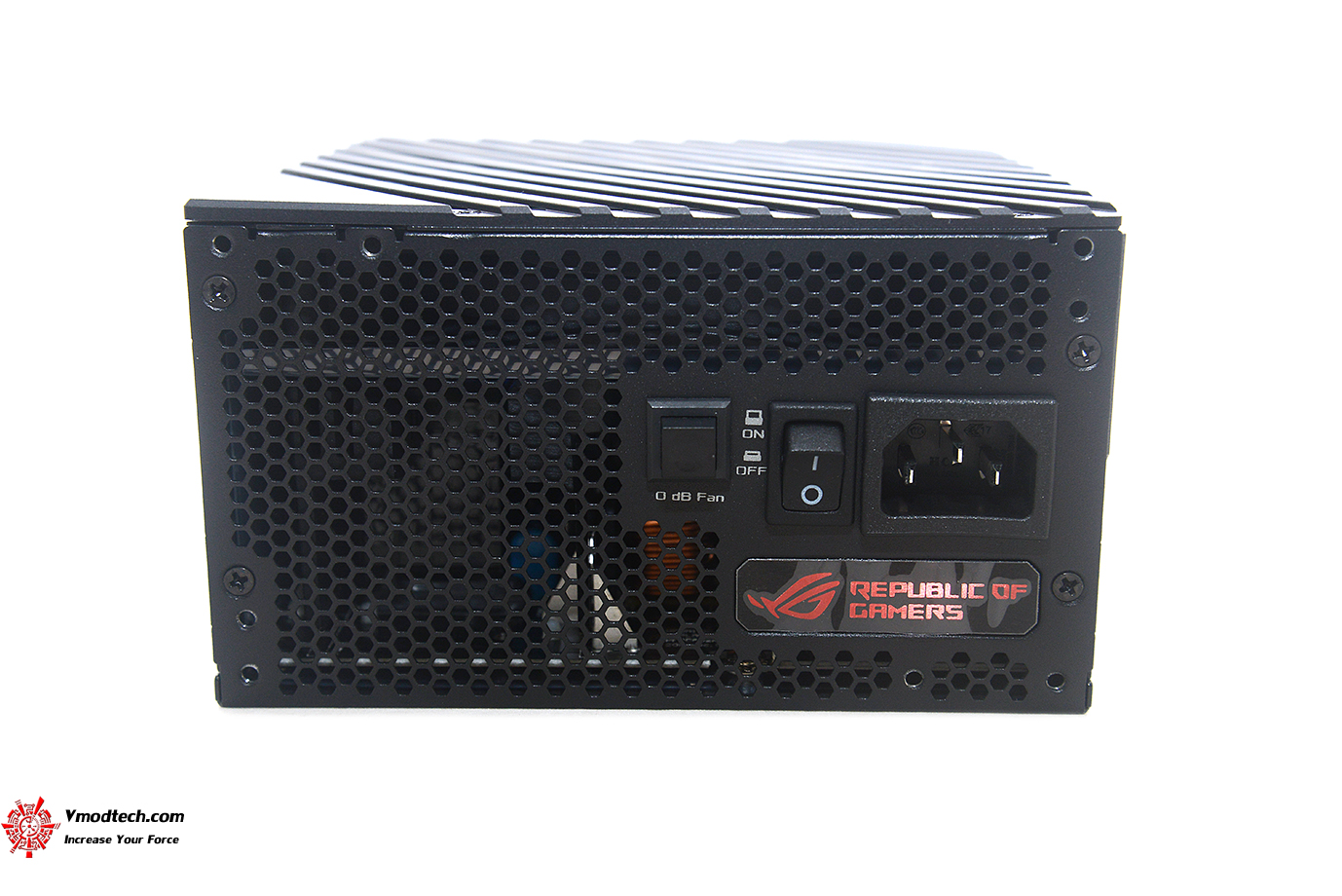 dsc 2663 ASUS ROG THOR 850W PLATINUM REVIEW