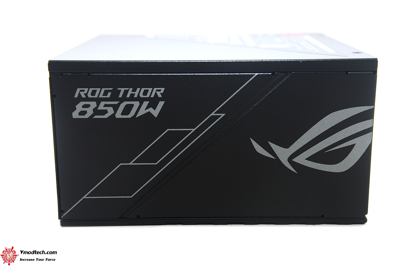 dsc 2695 ASUS ROG THOR 850W PLATINUM REVIEW