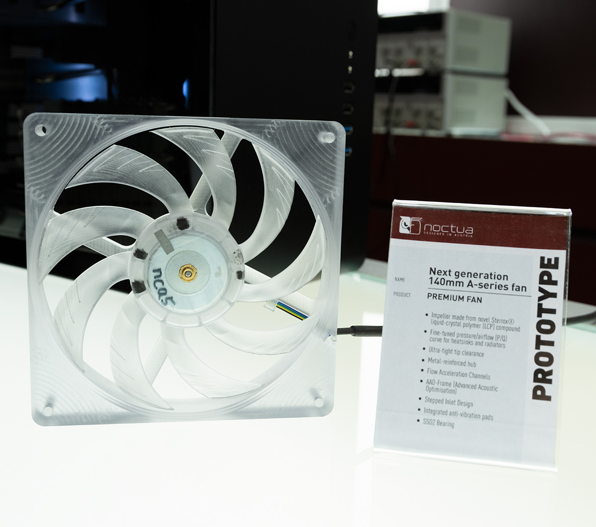 computex 2019 140mm fan Noctua โชว์ผลิตภัณฑ์มากมายที่เป็นรุ่นต้นแบบที่กำลังจะเปิดตัวเร็วๆนี้รวมทั้งซีพียูคูลเลอร์รุ่นใหม่ Dual Tower ขนาด 140ม.ม. ในงาน Computex2019 