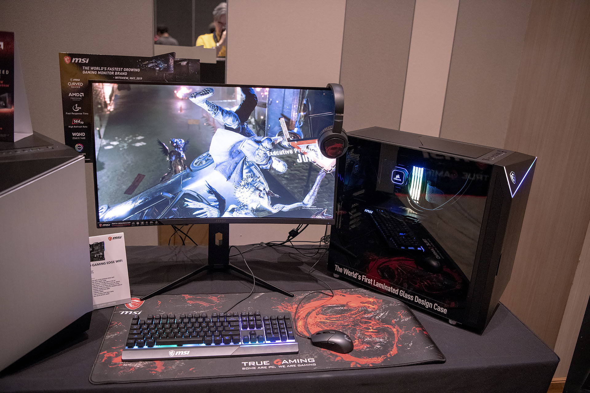 dsc 4707 บรรยากาศงาน MSI Indo Pacific X570 Partner Convention พบการเปิดตัวเมนบอร์ด X570 รุ่นใหม่ล่าสุดจากทาง MSI ต้อนรับการมาของซีพียู AMD RYZEN 3000ซีรี่ย์ 