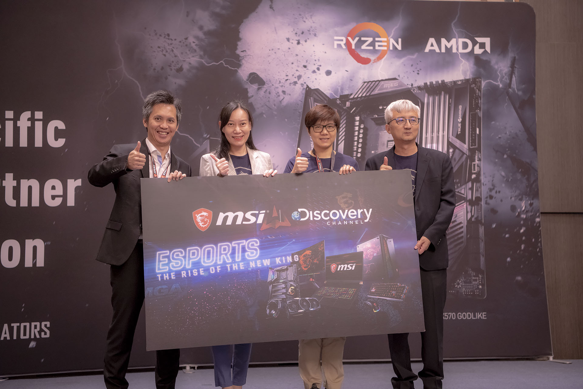 dsc 4958 บรรยากาศงาน MSI Indo Pacific X570 Partner Convention พบการเปิดตัวเมนบอร์ด X570 รุ่นใหม่ล่าสุดจากทาง MSI ต้อนรับการมาของซีพียู AMD RYZEN 3000ซีรี่ย์ 