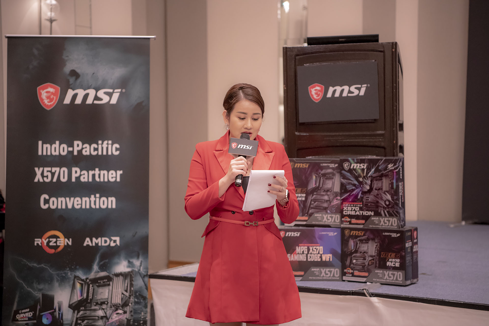 dsc 4962 บรรยากาศงาน MSI Indo Pacific X570 Partner Convention พบการเปิดตัวเมนบอร์ด X570 รุ่นใหม่ล่าสุดจากทาง MSI ต้อนรับการมาของซีพียู AMD RYZEN 3000ซีรี่ย์ 