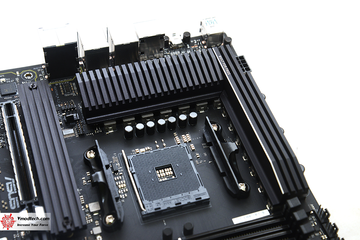 dsc 5209 ASUS Pro WS X570 ACE REVIEW