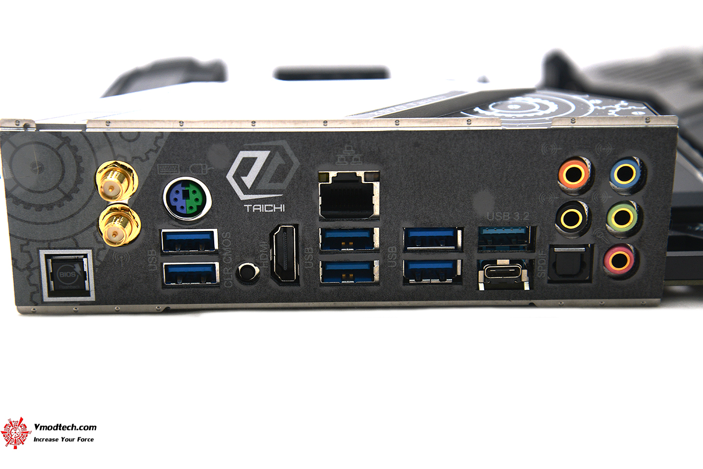 dsc_4721 dsc 4721 ASRock X570 Taichi Review