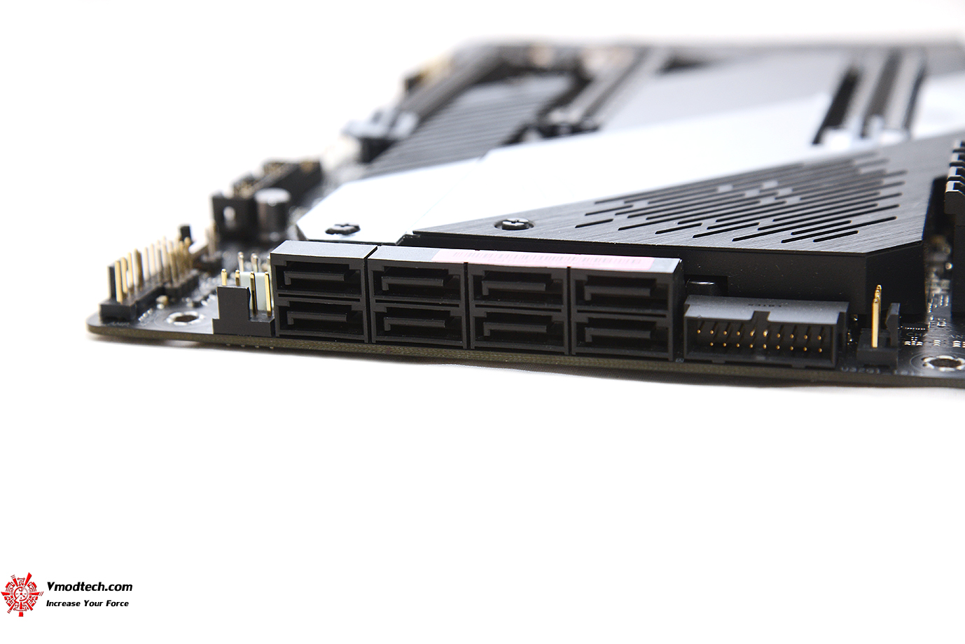 dsc 6344 ASUS ROG Crosshair VIII Hero (WI FI) Review