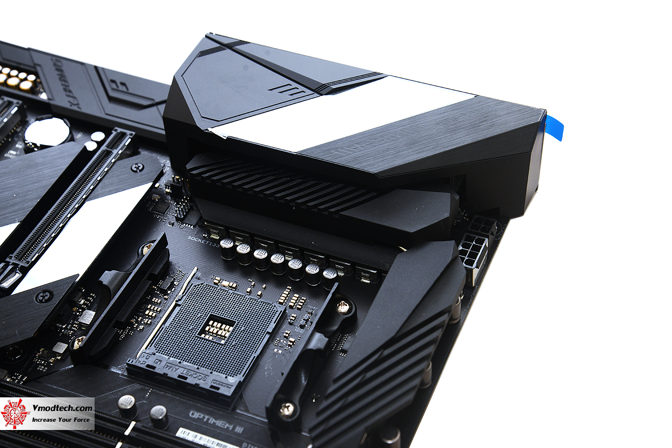 dsc 6432 ASUS ROG Crosshair VIII Hero (WI FI) Review