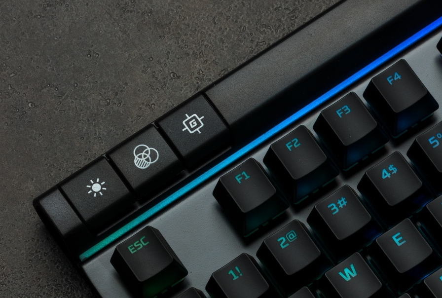 hyperx-alloy-elite-rgb-3