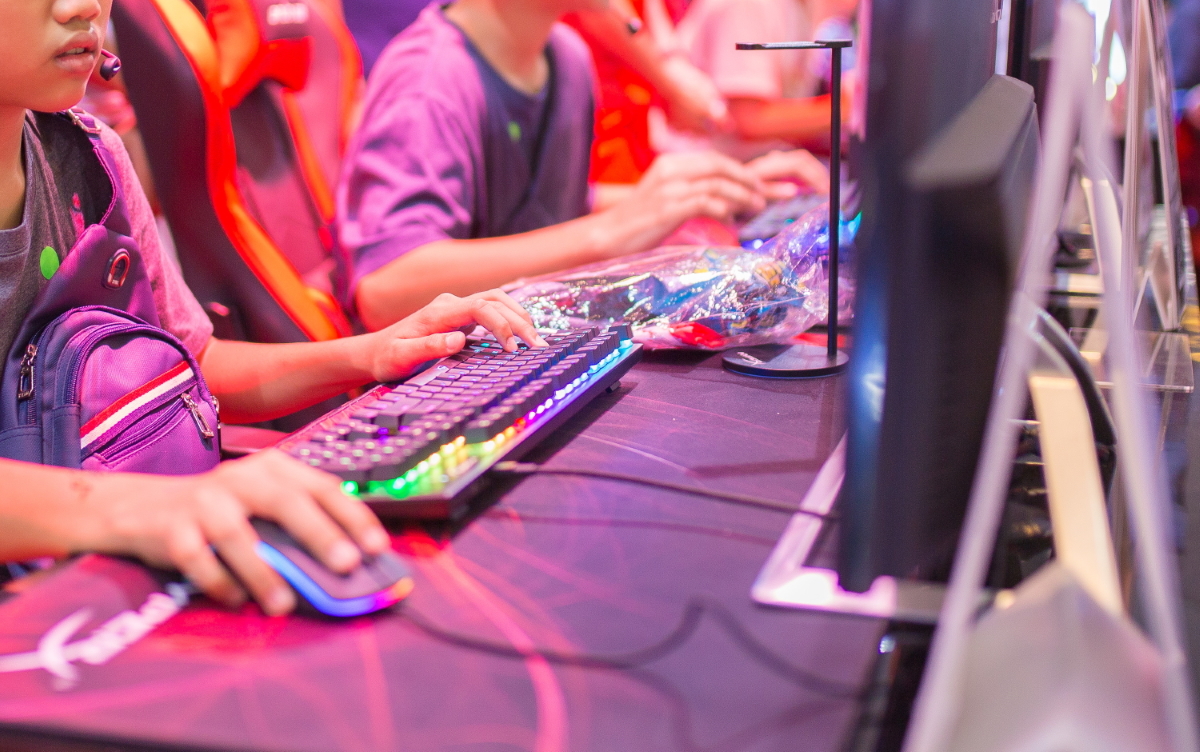 hyperx-alloy-elite-rgb-6