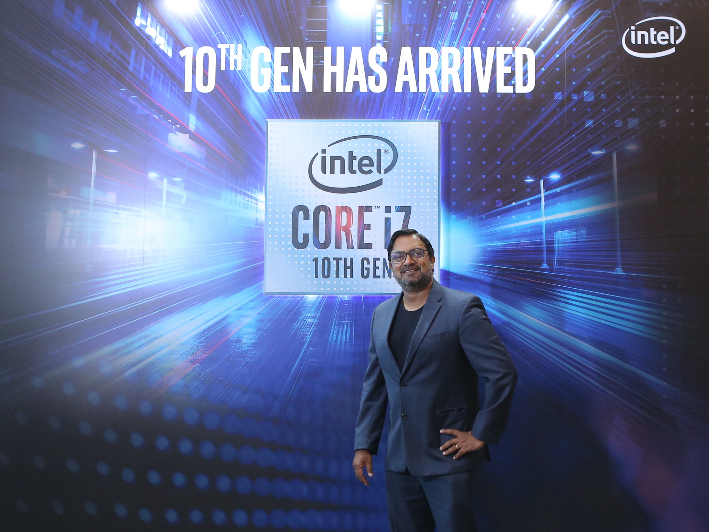 santhosh intel แล็ปท็อปที่มาพร้อมโปรเซสเซอร์ Intel® CoreTMเจนเนอเรชั่น 10 พร้อมจำหน่ายแล้วในประเทศไทย