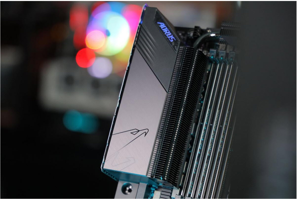 2019 11 06 11 19 02 หลุดภาพเมนบอร์ด TRX40 ที่คาดว่ารองรับซีพียู Ryzen 3rd Gen Threadripper ที่ยังไม่เปิดตัวอย่างเป็นทางการ