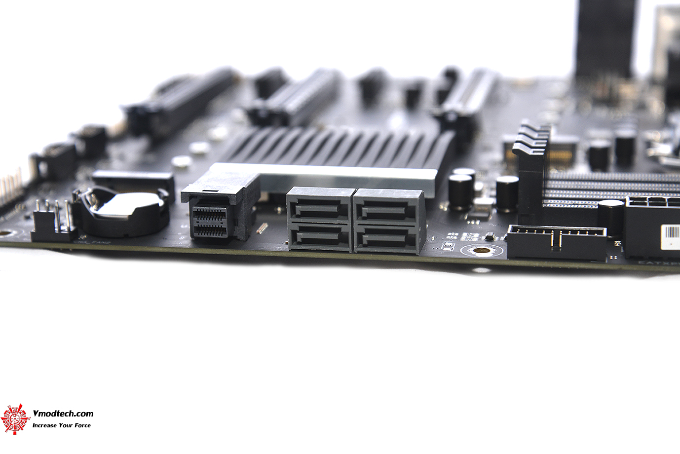 dsc 05423 ASUS Pro WS C246 ACE Review