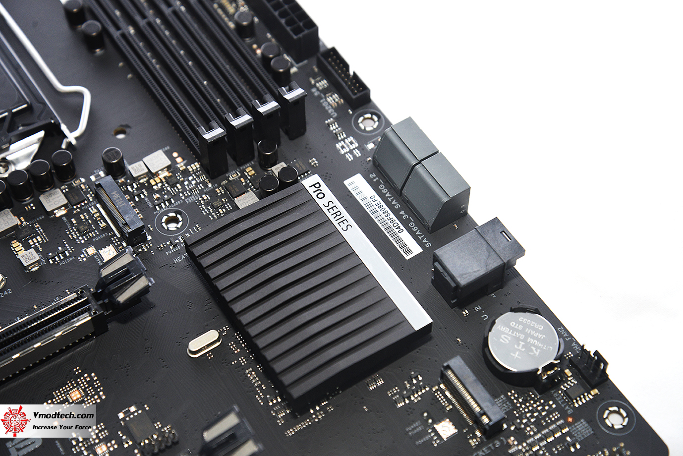 dsc 0556 ASUS Pro WS C246 ACE Review