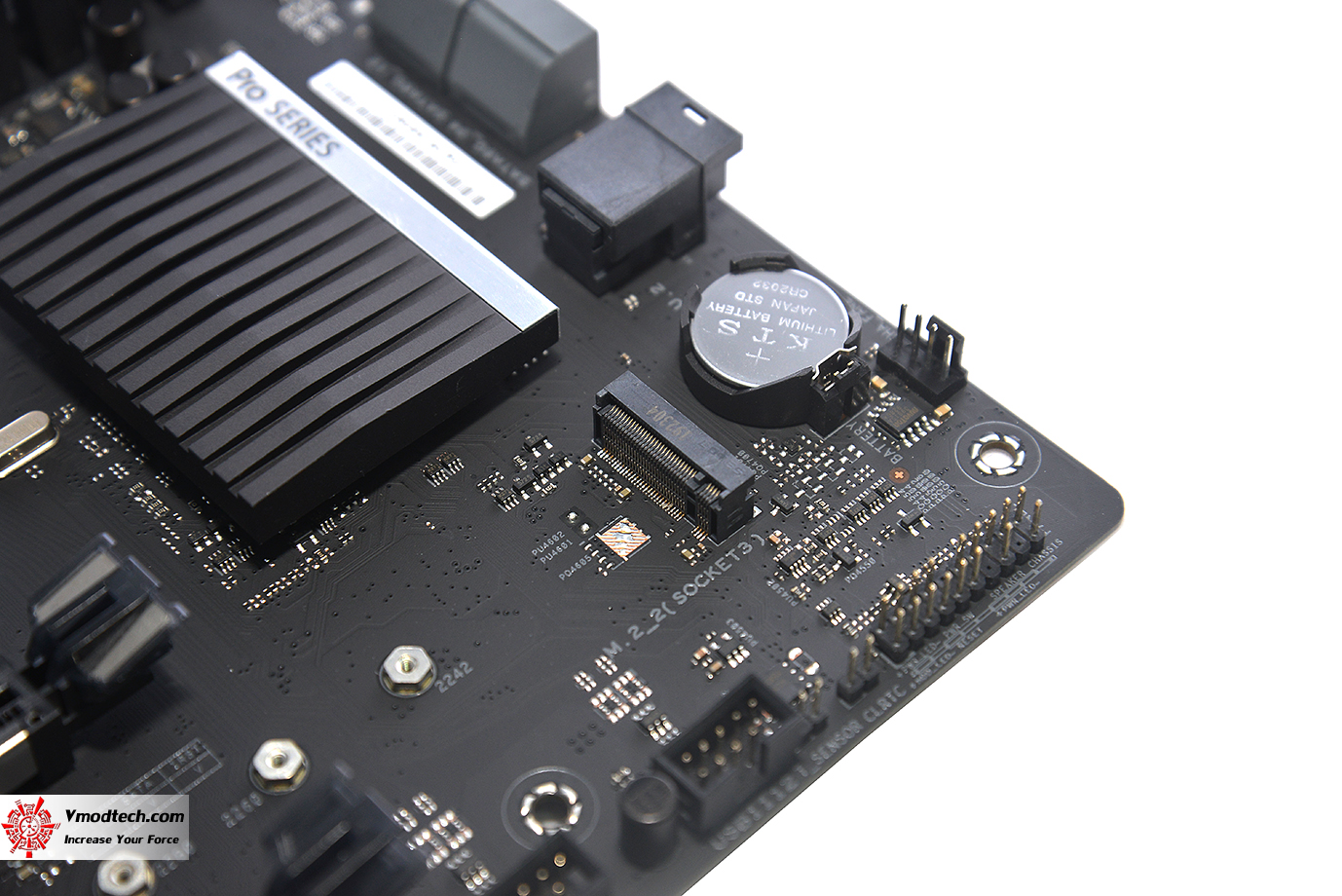 dsc 0565 ASUS Pro WS C246 ACE Review