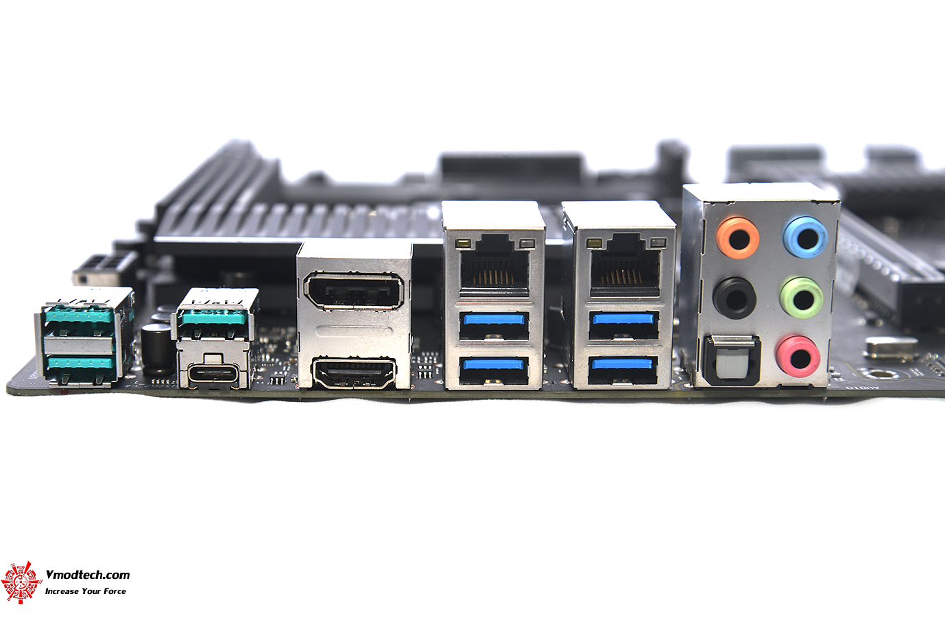 dsc 0585 ASUS Pro WS C246 ACE Review