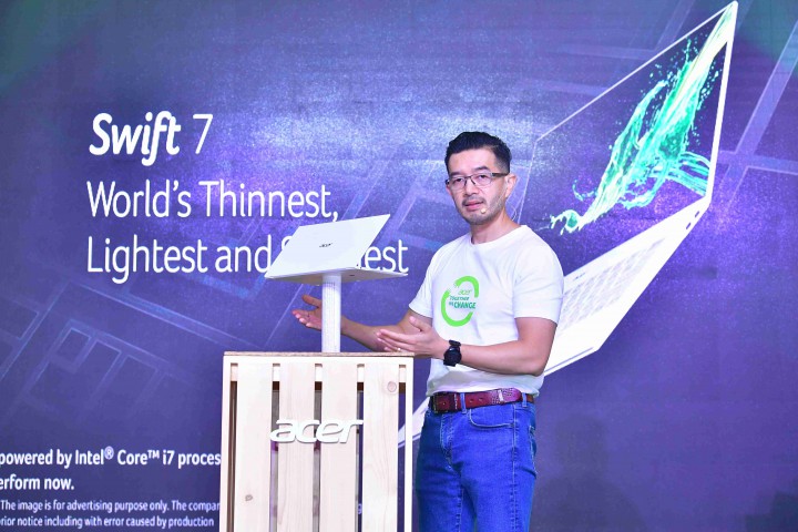 swift7 5re 720x480 เอเซอร์ จัดคอมโบ้เซ็ทเปิดตัวผลิตภัณฑ์ขุมพลัง 10th Gen Intel® CoreTM พร้อมจับมือตัวแทนค้าปลีกไอทีทั่วประเทศเปิดแคมเปญ Together We Change รณรงค์ลดการใช้ถุงพลาสติก ตั้งเป้าลดการใช้ 30% ฉลองเทศกาลความสุขด้วยโปรโมชั่นพิเศษพร้อมส่วนลด แคชแบคเป็นของขวัญส่งท้ายปี