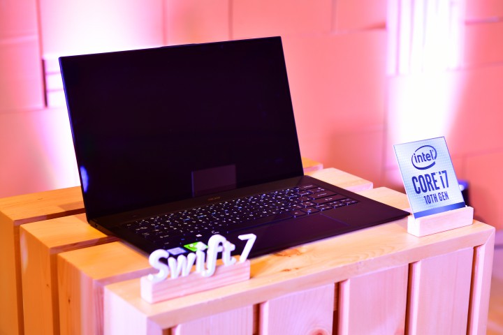 swift7 720x480 เอเซอร์ จัดคอมโบ้เซ็ทเปิดตัวผลิตภัณฑ์ขุมพลัง 10th Gen Intel® CoreTM พร้อมจับมือตัวแทนค้าปลีกไอทีทั่วประเทศเปิดแคมเปญ Together We Change รณรงค์ลดการใช้ถุงพลาสติก ตั้งเป้าลดการใช้ 30% ฉลองเทศกาลความสุขด้วยโปรโมชั่นพิเศษพร้อมส่วนลด แคชแบคเป็นของขวัญส่งท้ายปี