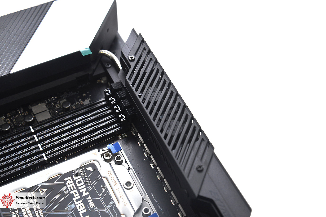 dsc 2911 ASUS ROG Zenith II Extreme Review