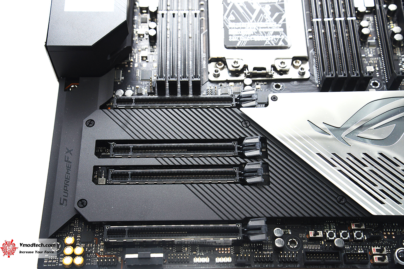 dsc 2981 ASUS ROG Zenith II Extreme Review