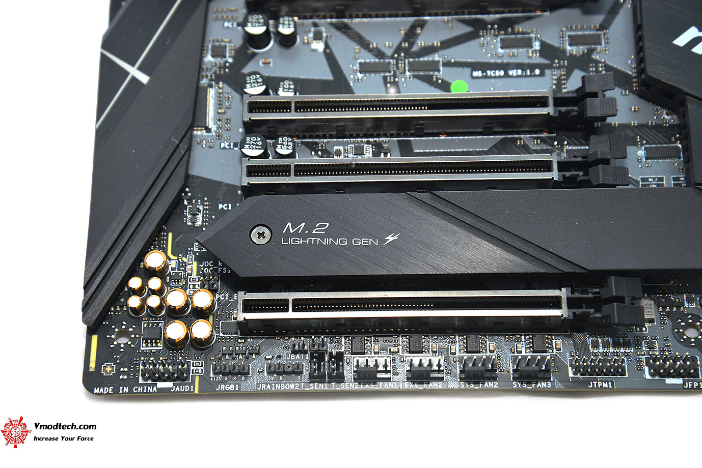 dsc 3504 MSI Creator TRX40 Review