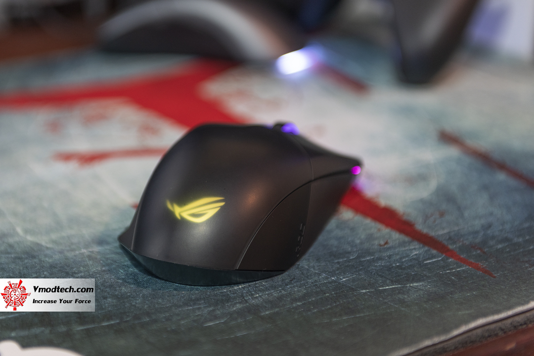 tpp 6916 ASUS ROG CHAKRAM RGB Wireless Gaming Mouse Review