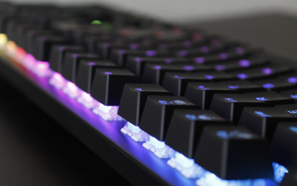 alloy origins keyboard 2 เลือกของขวัญสำหรับวันวาเลนไทน์ให้ประทับใจเกมเมอร์