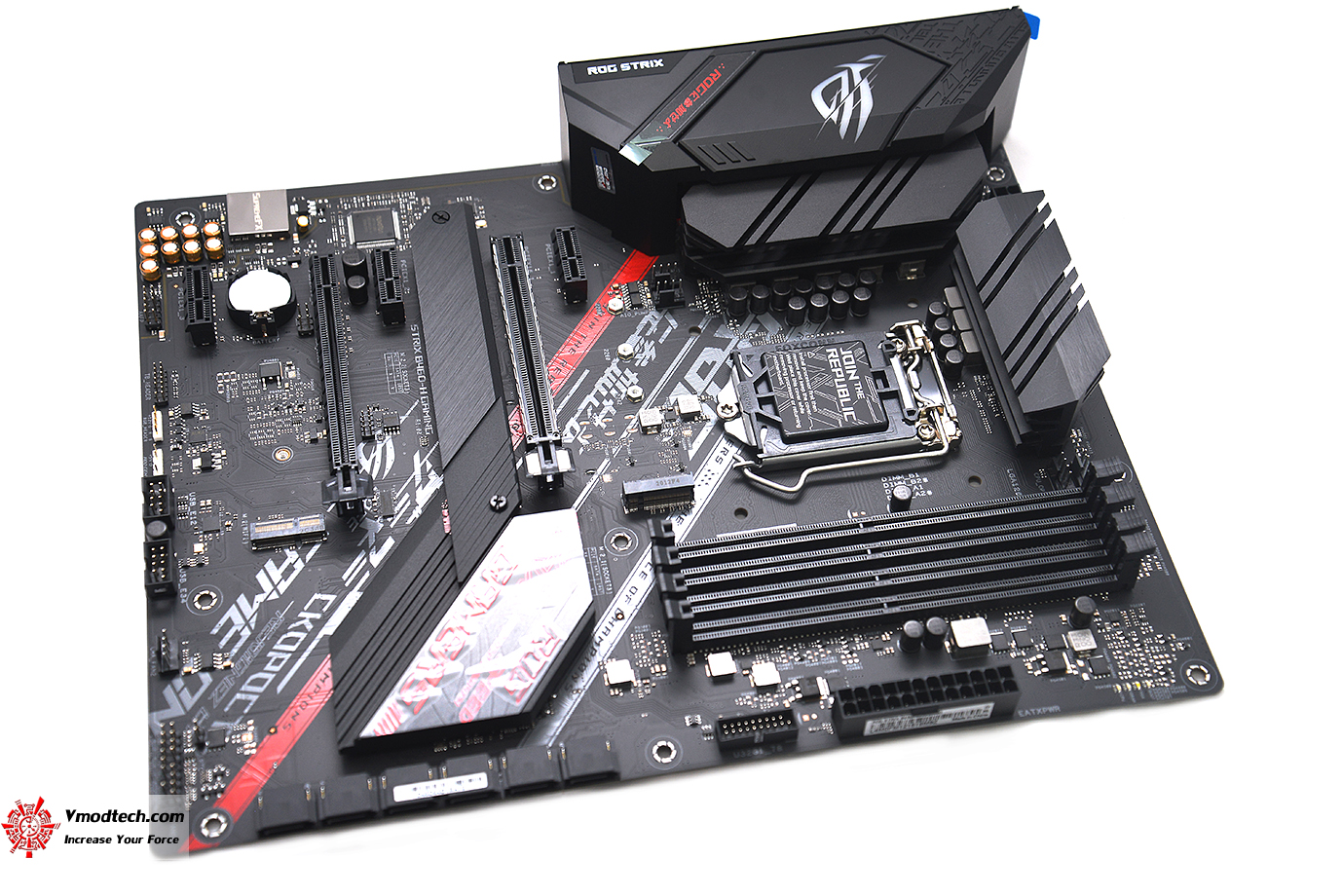 dsc 9993 ASUS ROG STRIX B460 H GAMING REVIEW