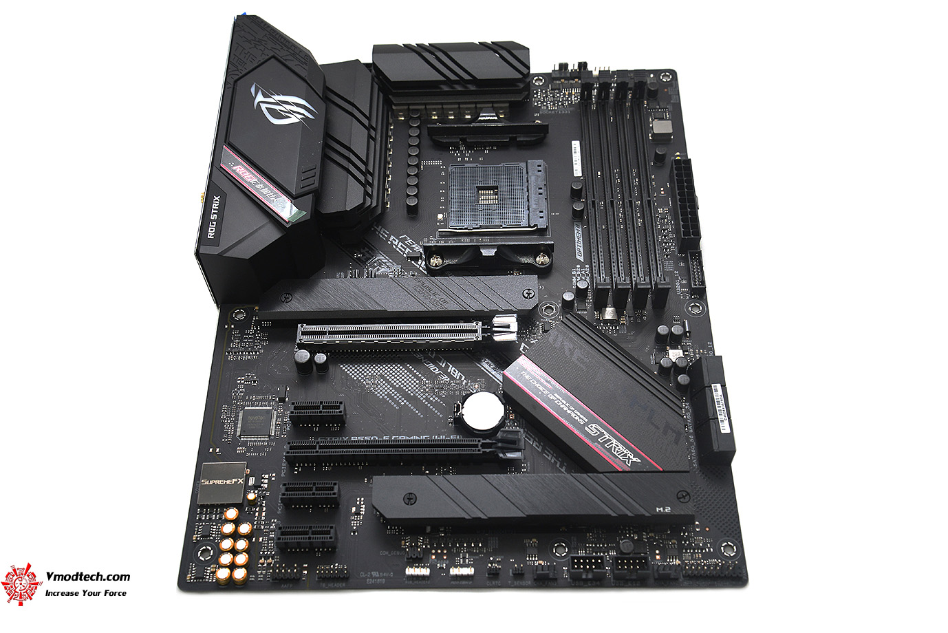 dsc 2165 ASUS ROG STRIX B550 F GAMING WIFI REVIEW