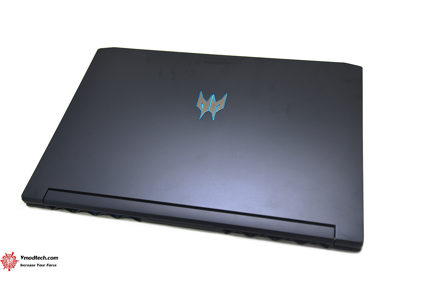 dsc 3294 Predator Triton 500 Review