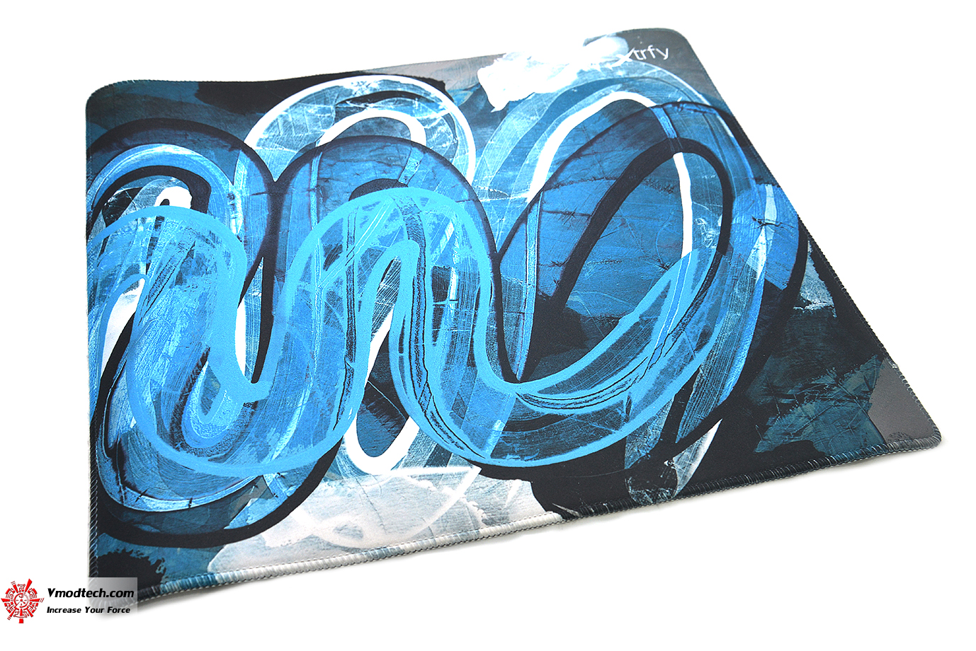 dsc 4377 XTRFY GP4 STREET BLUE LARGE GAMING MOUSEPAD REVIEW