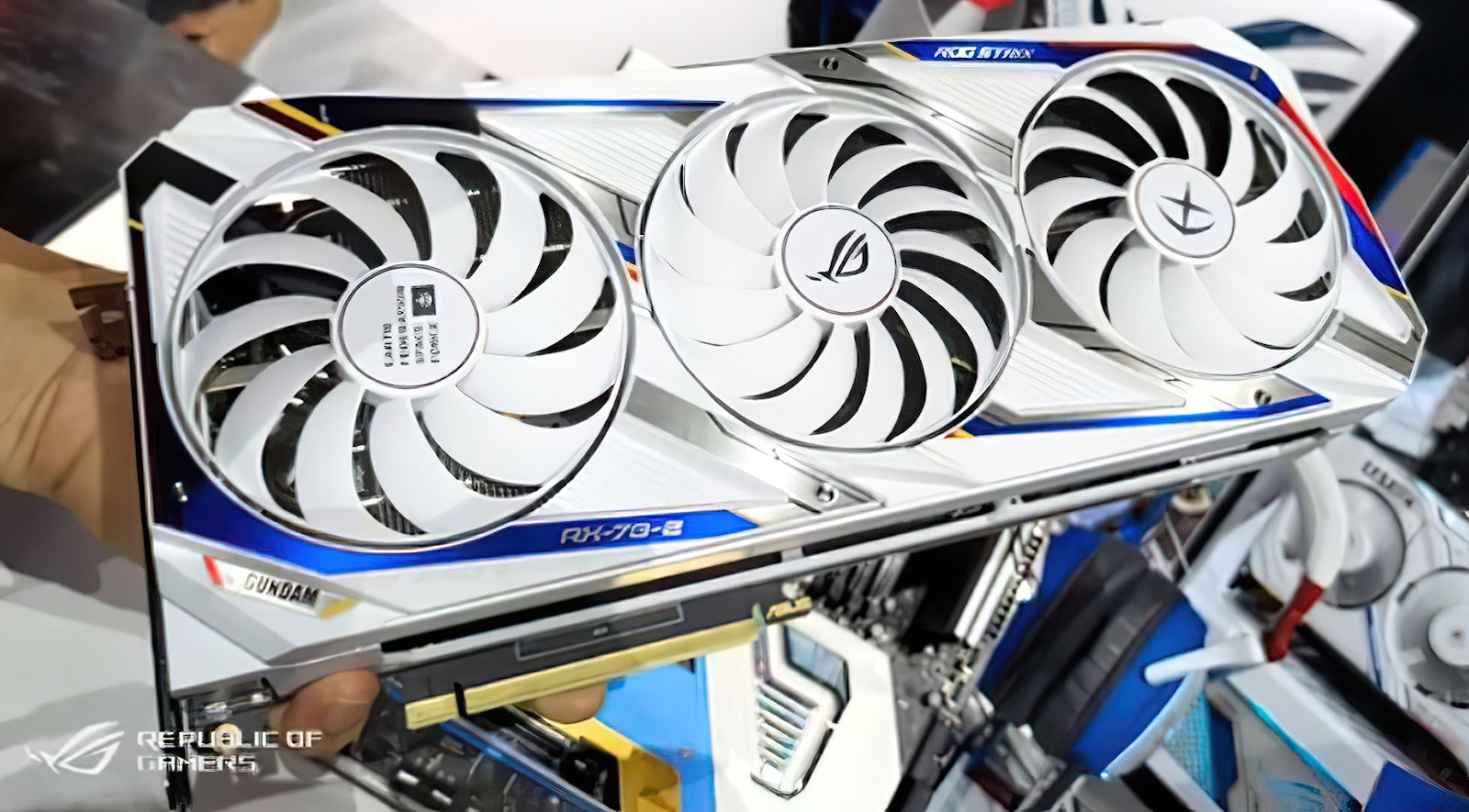 asus rtx gundam 7 เอซุสเปิดตัวการ์ดจอ GUNDAM ซีรี่ย์พิเศษรุ่นใหม่ล่าสุด 3รุ่น ASUS ROG STRIX RTX 3090 GUNDAM , GTX 1660 SUPER TUF GUNDAM , GTX 1660 SUPER TUF ZAKU 