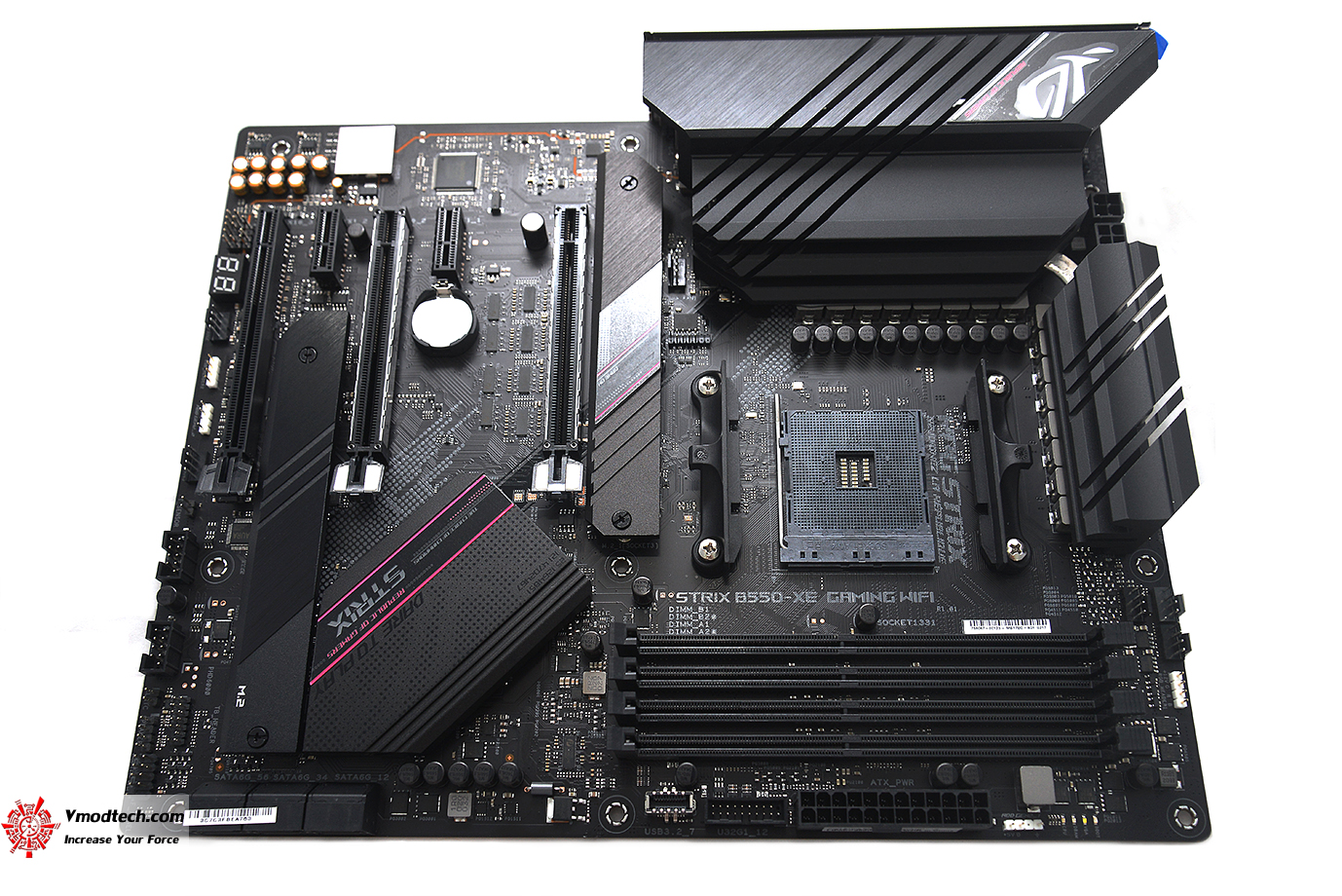 dsc 6939 ASUS ROG STRIX B550 XE GAMING WIFI REVIEW