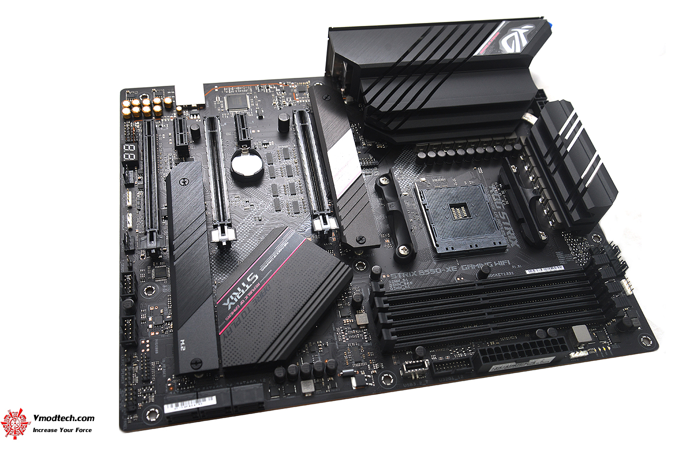 dsc 6949 ASUS ROG STRIX B550 XE GAMING WIFI REVIEW