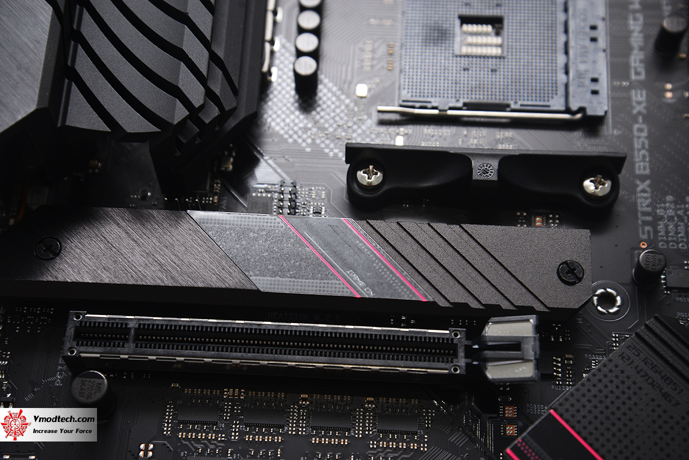 dsc 7024 ASUS ROG STRIX B550 XE GAMING WIFI REVIEW